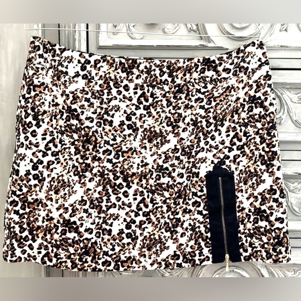Allyson Whitmore Skort Sz 22 Leopard Print with Zipper Accent Golf Athleisure